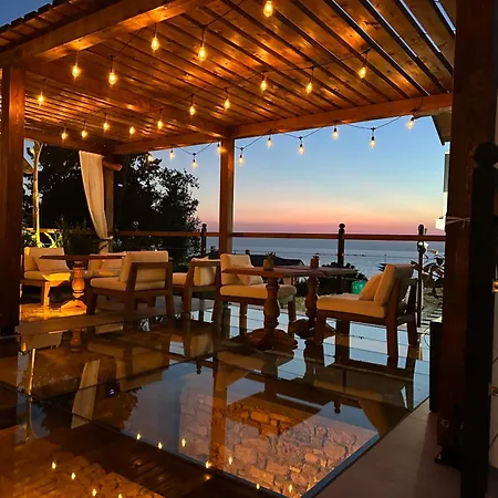 6 By Zula Hotel Sidé