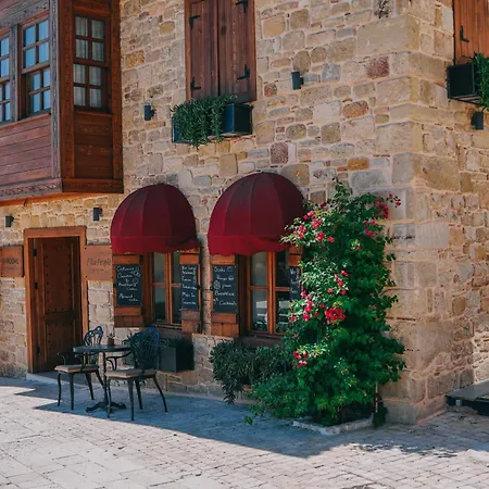 6 By Zula Hotel Sidé