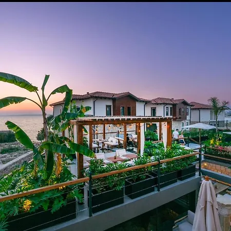 6 By Zula Hotel Sidé