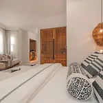 6 By Zula