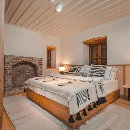 Hotel 6 By Zula *